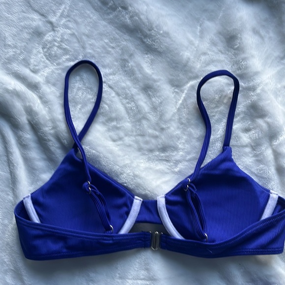 never worn! - Picture 3 of 3